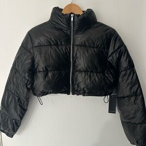 Forever 21 Black Cropped Puffer Jacket NWT Size S